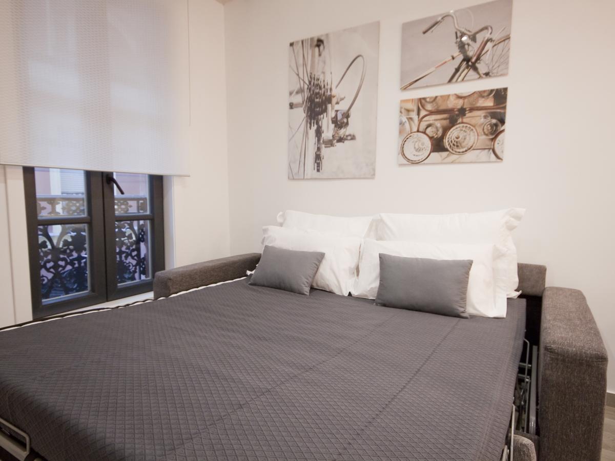 Apartamento Nuevo Y De Lujo En Puerta Del Sol Madrid Extérieur photo