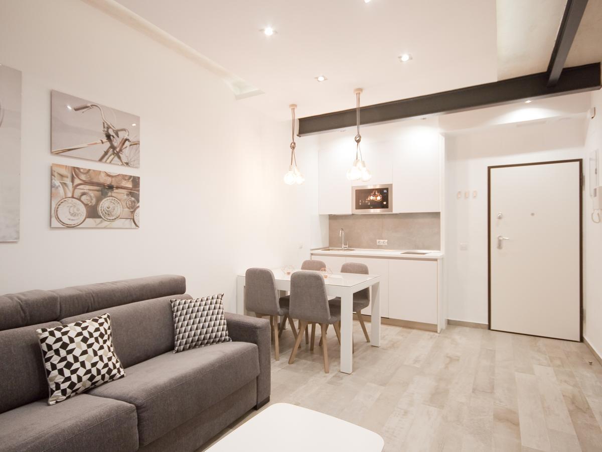 Apartamento Nuevo Y De Lujo En Puerta Del Sol Madrid Extérieur photo